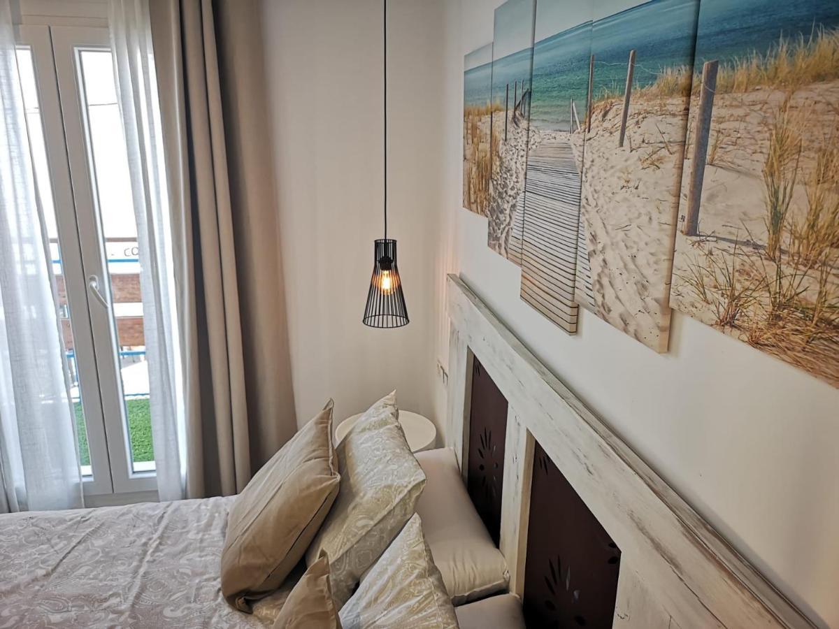 Apartamento Suite Arco De La Villa,Solo Familia Y Parejas,Parking Gratuito Conil De La Frontera Exterior photo